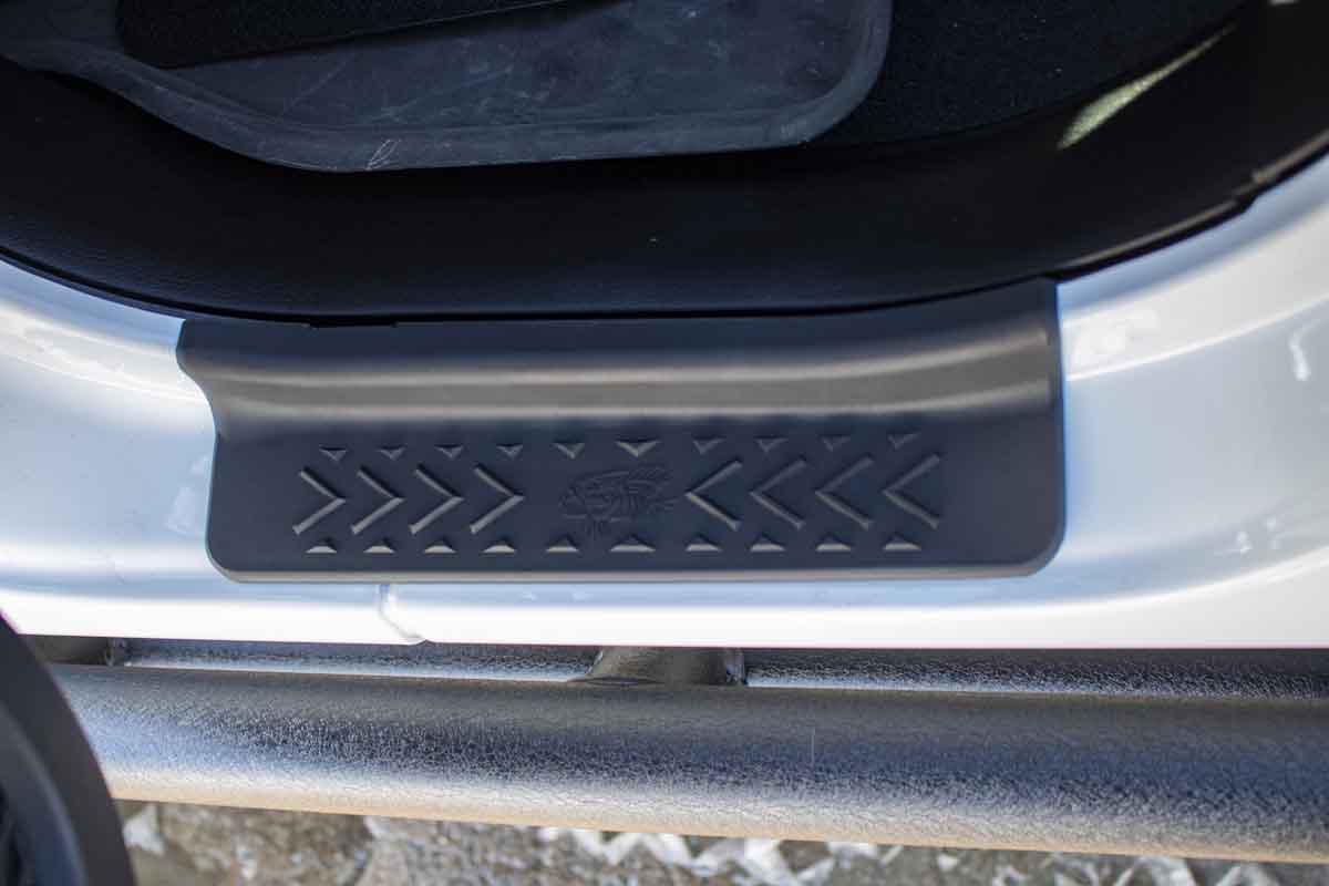 Fishbone Offroad Rocker Guards for 2020 & Up Jeep Gladiator FB23142
