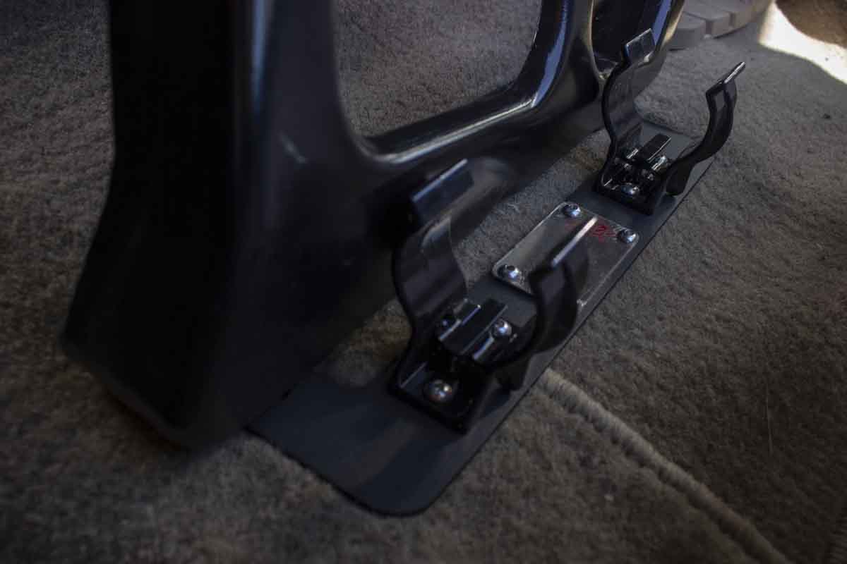 Fishbone Offroad Front Seat Flashlight Mount for 1987-1995 Wrangler YJ FB25107
